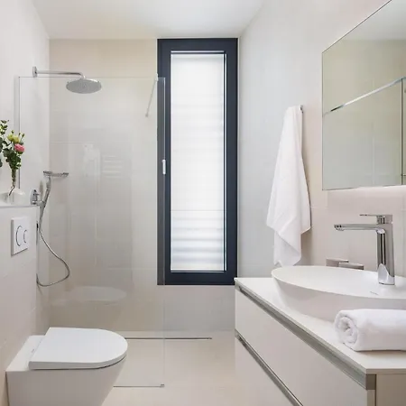 Lägenhet Gorgeous In With Wifi Betina (Sibenik-Knin)